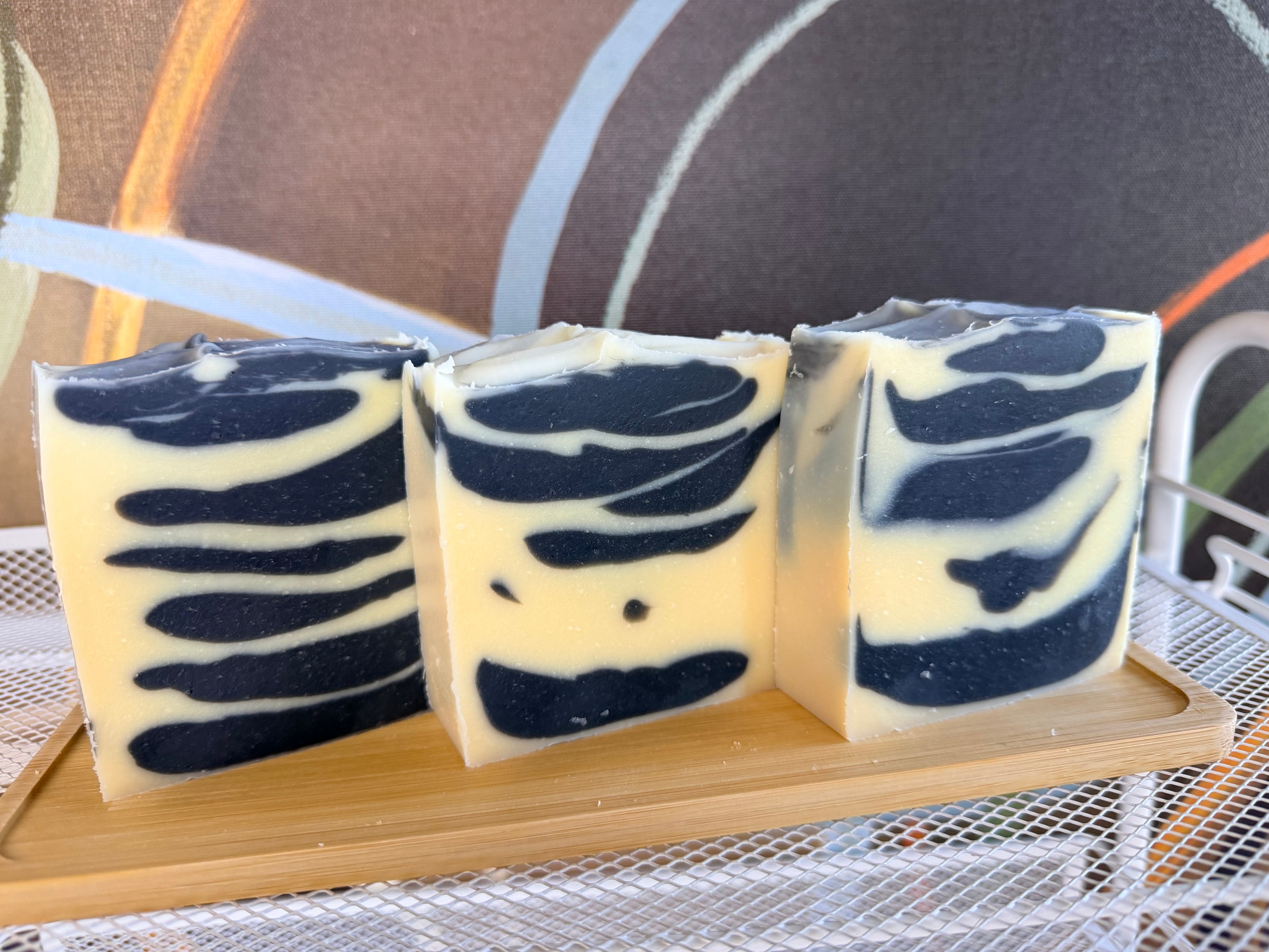Goat Milk Activated Charcoal With Tea Tree And Peppermint EO